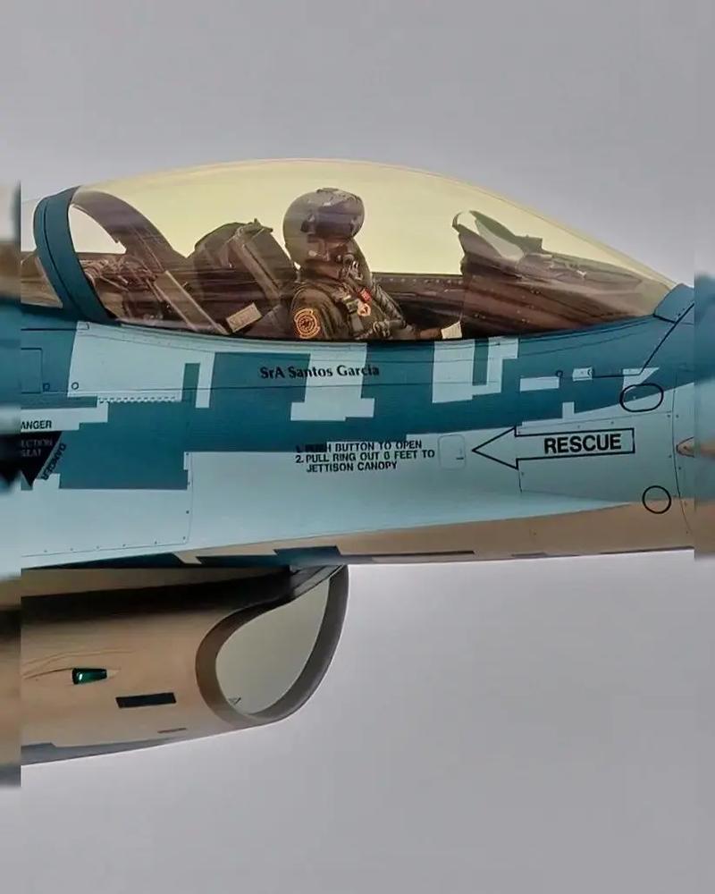 F16钢铁战斗机手游下载_F16钢铁战斗机官网下载_手机安卓苹果app F16钢铁战斗机手游下载_F16钢铁战斗机官网下载_手机安卓苹果app